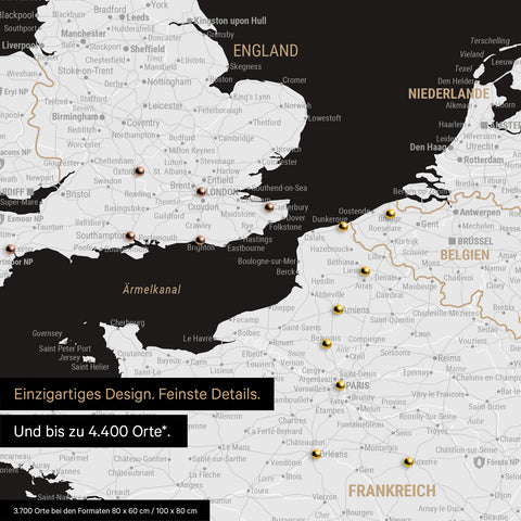 Europa Landkarte in Schwarz-Weiss als Leinwand zum Pinnen zeigt einen Ausschnitt von England, Frankreich und Belgien mit vielen Details wie Nationalparks, Flüssen und zahlreichen kleinen Orten und Städten, die teilweise mit Pins markiert sind