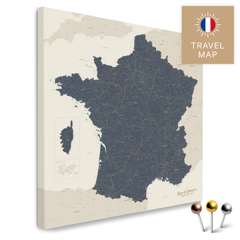 Frankreich-Landkarte in der Farbe Navy Light in einem modernen, minimalistischem Design als Leinwand zum Pinnen von Reisen und Orten