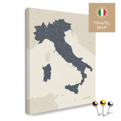 Italien-Landkarte in der Farbe Navy Light in einem modernen, minimalistischem Design als Leinwand zum Pinnen von Reisen und Orten
