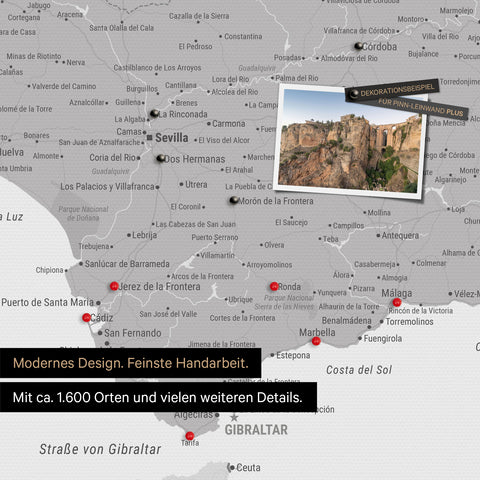 Spanien- & Portugal Landkarte in Hellgrau als Leinwand zum Pinnen zeigt einen Ausschnitt der Costa del Sol mit vielen Details wie Nationalparks, Flüssen und zahlreichen kleinen Orten und Städten, die mit Pins markiert sind