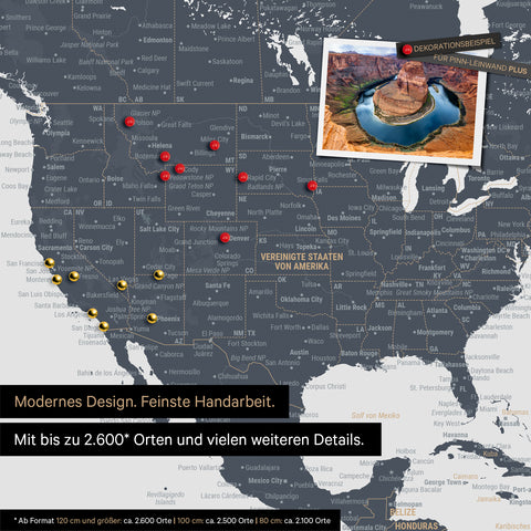 Detailreiche Weltkarte als Pinnwand in Denim Blue zur Markierung von bis zu 2.600 Reisezielen in den USA, Kanada und Mexiko, Ideal für die visuelle Darstellung vergangener Reisen und zukünftiger Reisepläne
