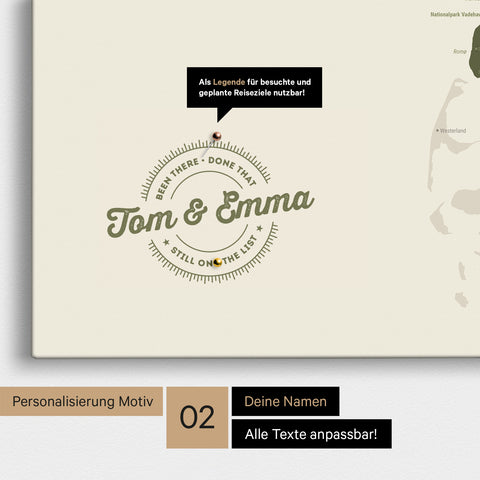 Personalisierte Dänemark-Karte als Pinn-Leinwand in Olive Green mit eingedruckten Namen und einer Legende zur Markierung von besuchten Orten