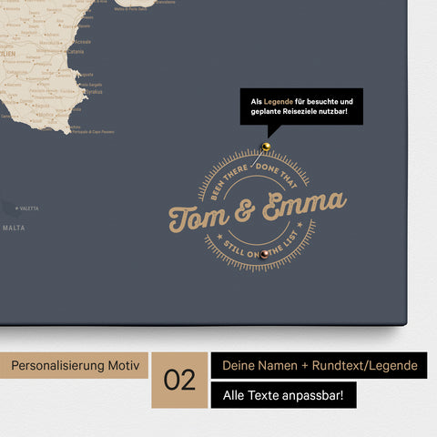 Italien-Karte Pinn-Leinwand in Hale Navy (Dunkelblau Gold) mit Personalisierung als rundes Logo, das eine Legende für bereits besuchte Reiseziele im Rundtext beinhaltet