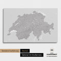 Neutrale und schlichte Standard-Ausführung einer Schweiz-Karte als Pinn-Leinwand in Treasure Gold
