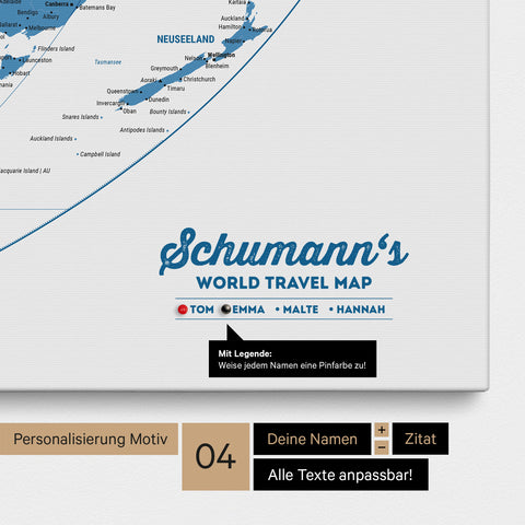 Leinwand einer Weltkarte in der Equal-Earth-Projektion in Blau mit Personalisierung als Logo mit Familiennamen und Legende